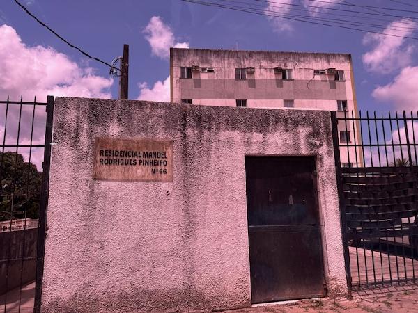 Apartamento à venda com 2 quartos, 54.702m² por R$ 81.964,82 - Wallace Pinto Corretor