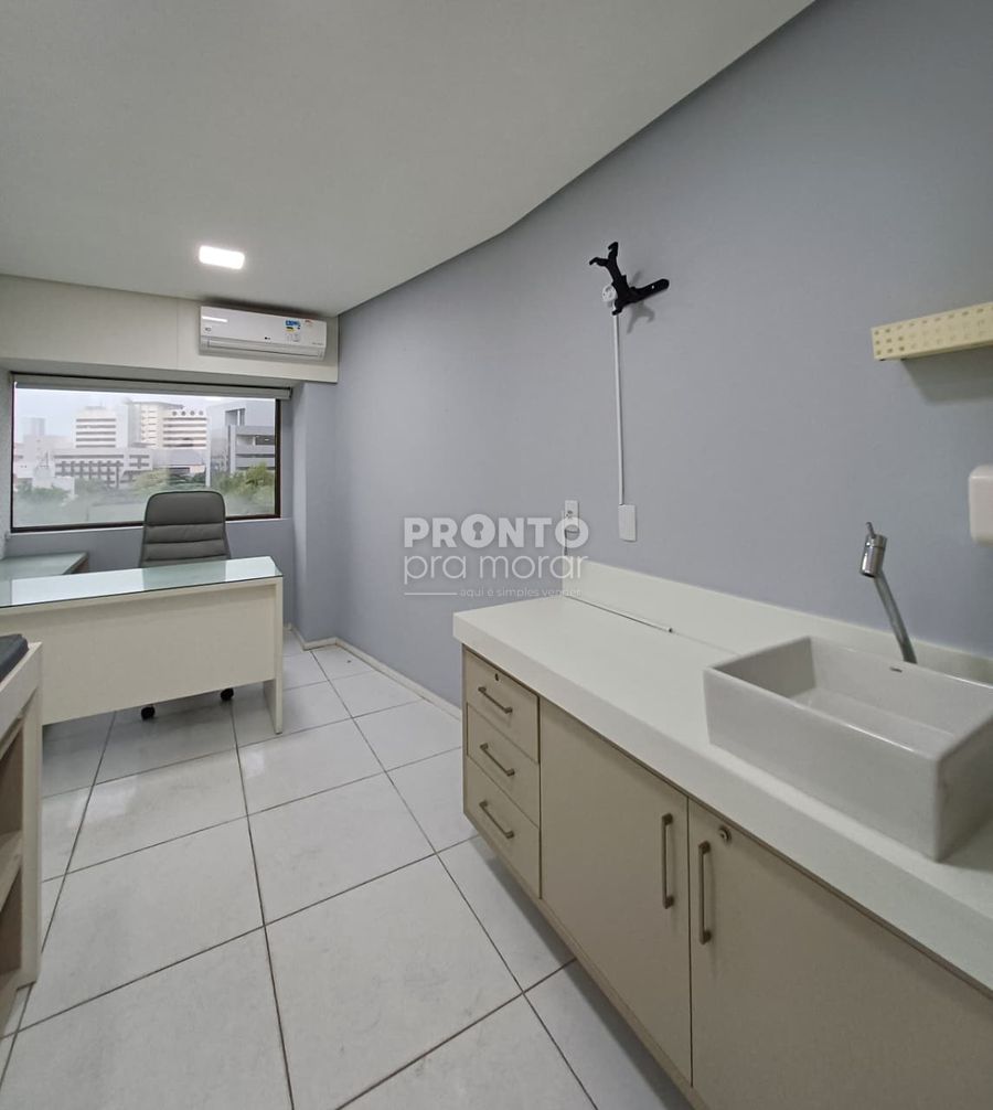 Sala/Conjunto Comercial em Ilha do Leite - Wallace Pinto Corretor