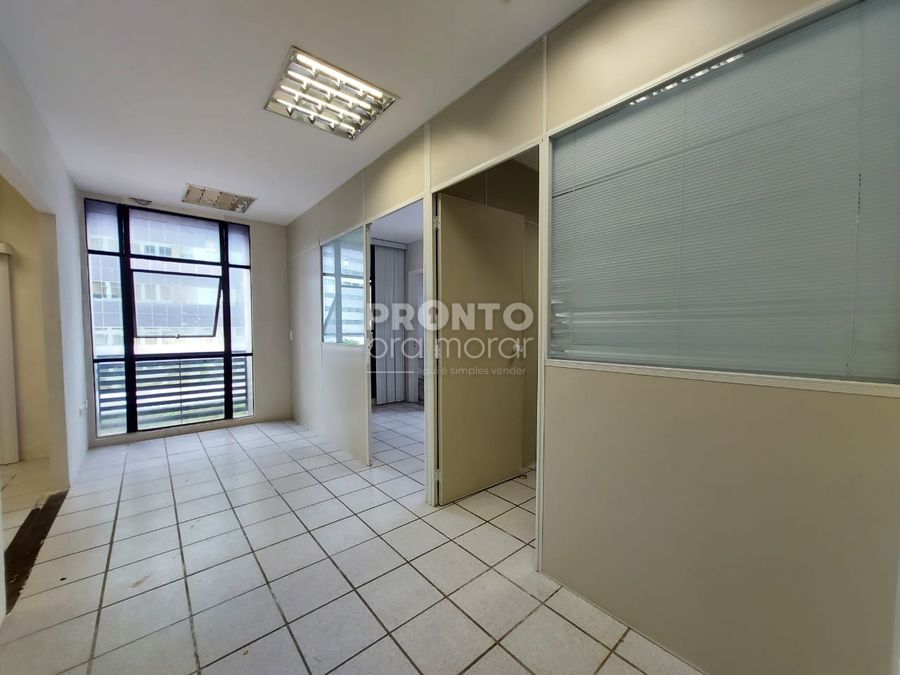 Sala/Conjunto Comercial em Ilha do Leite - Wallace Pinto Corretor