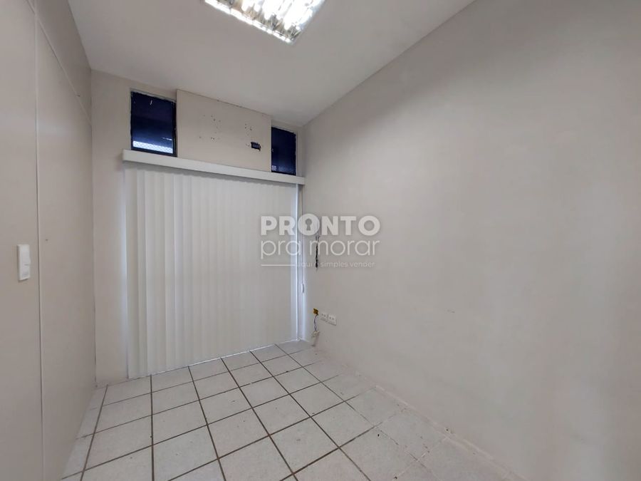 Sala/Conjunto Comercial em Ilha do Leite - Wallace Pinto Corretor