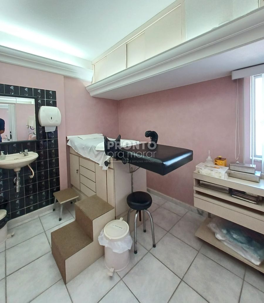 Sala/Conjunto Comercial em Espinheiro - Wallace Pinto Corretor