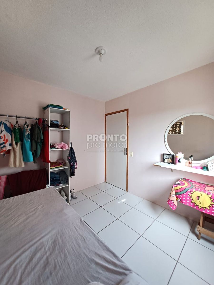 Apartamento com 2 quartos em Zumbi do Pacheco - Wallace Pinto Corretor
