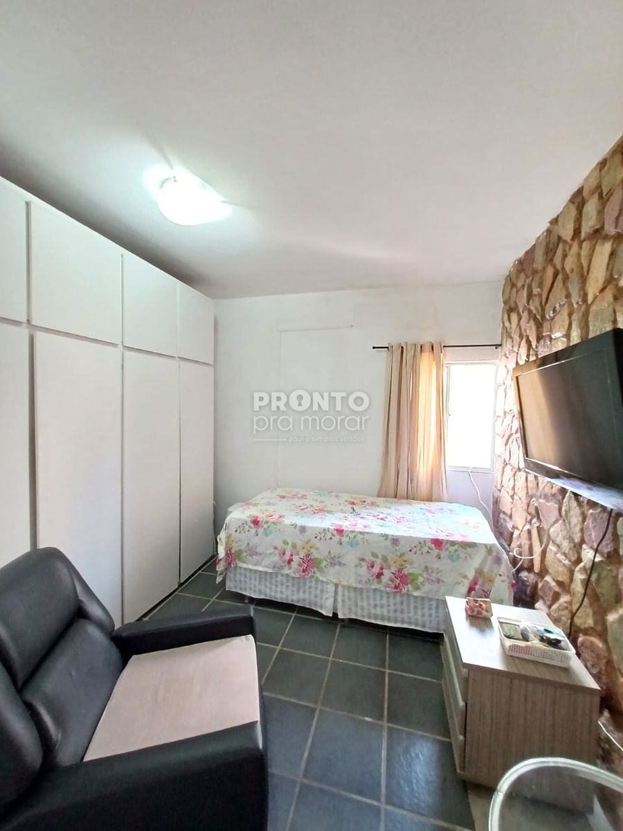 Casa com 4 quartos em Fragoso - Wallace Pinto Corretor
