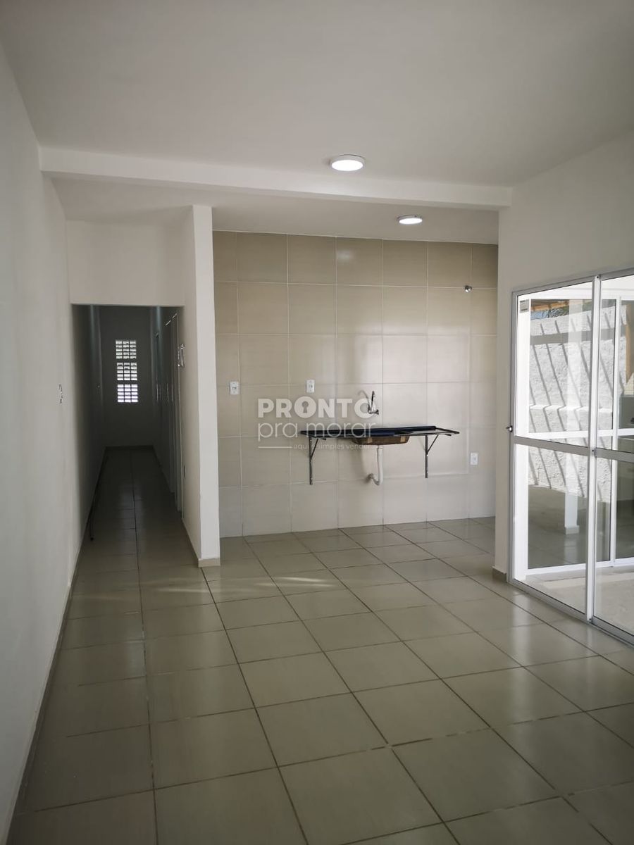 Casa de Condomínio com 2 quartos em Ponta de Pedra - Wallace Pinto Corretor