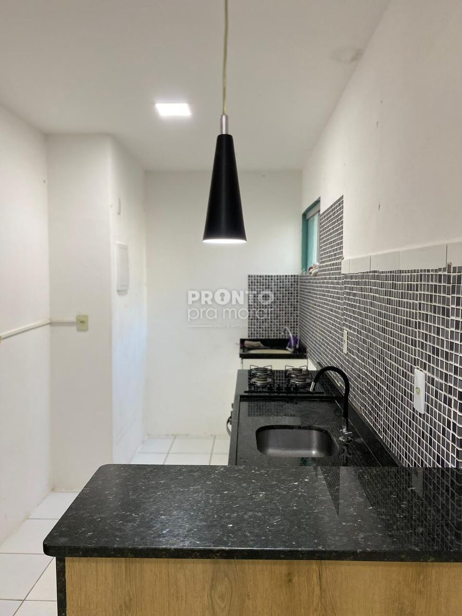 Apartamento com 2 quartos em Pau Amarelo - Wallace Pinto Corretor