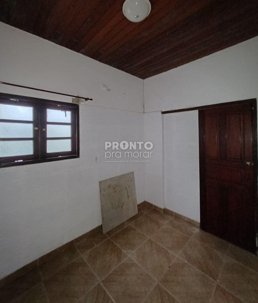 Casa com 4 quartos em Aldeia dos Camarás - Wallace Pinto Corretor