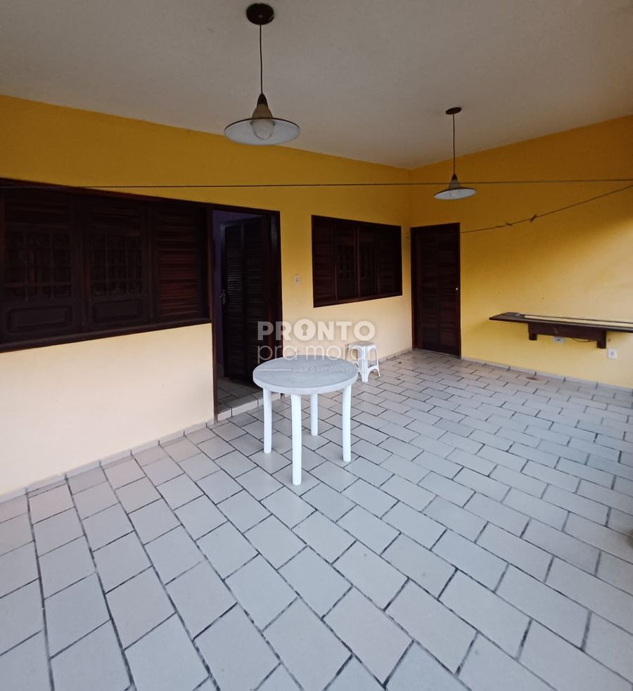 Casa com 4 quartos em Aldeia dos Camarás - Wallace Pinto Corretor