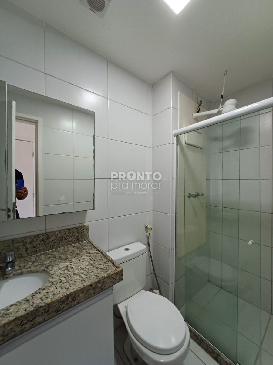 Apartamento com 2 quartos em Muro Alto - Wallace Pinto Corretor