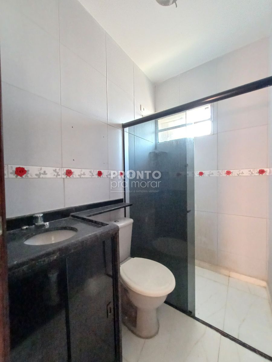 Casa com 3 quartos em Pau Amarelo - Wallace Pinto Corretor