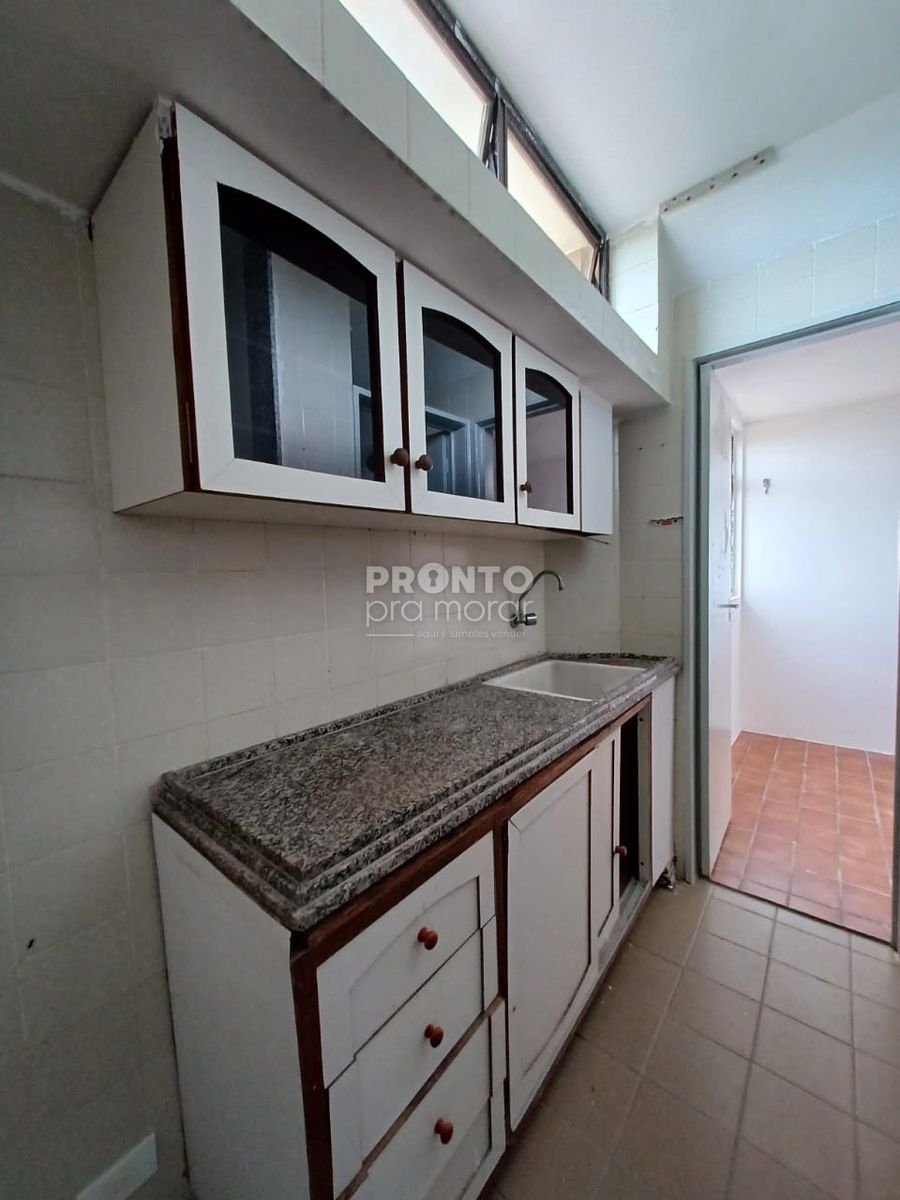 Apartamento com 3 quartos em Candeias - Wallace Pinto Corretor