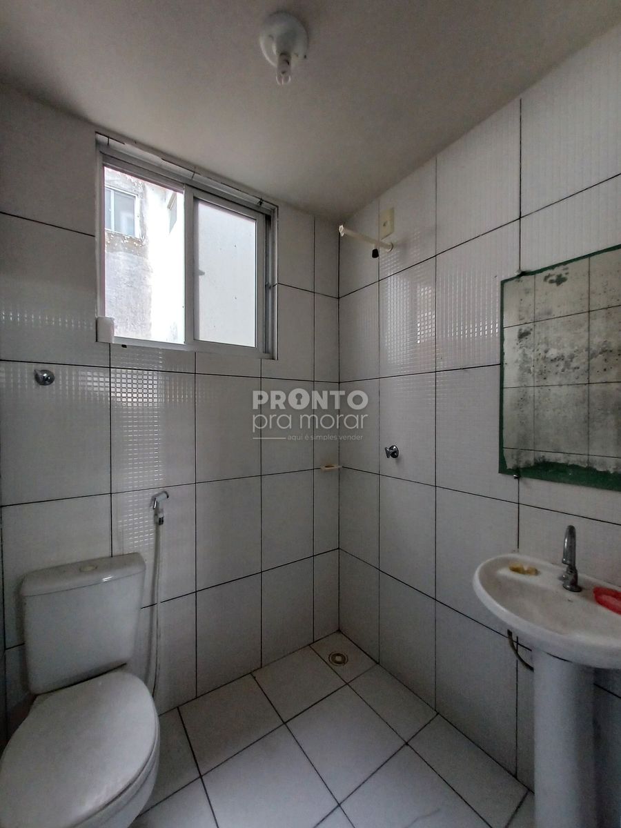 Casa com 21 quartos em Candeias - Wallace Pinto Corretor
