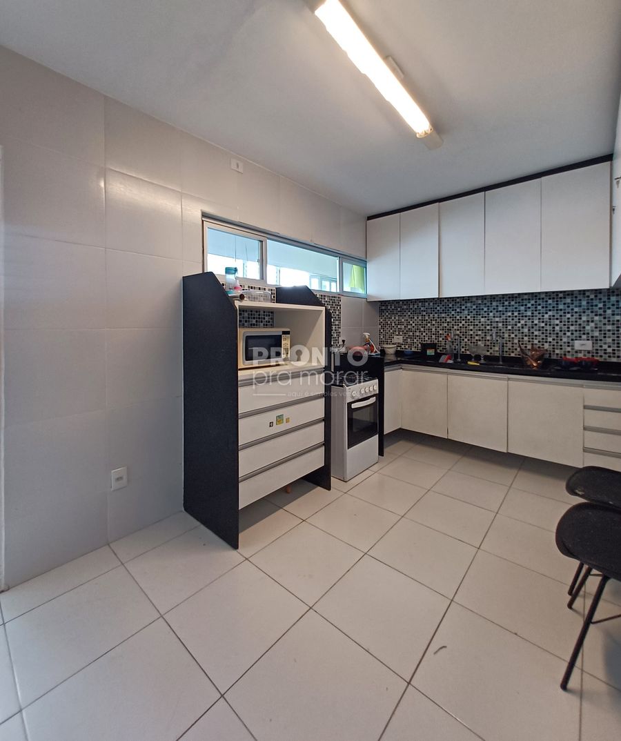 Apartamento, 3 quartos, 157 m² - Foto 2