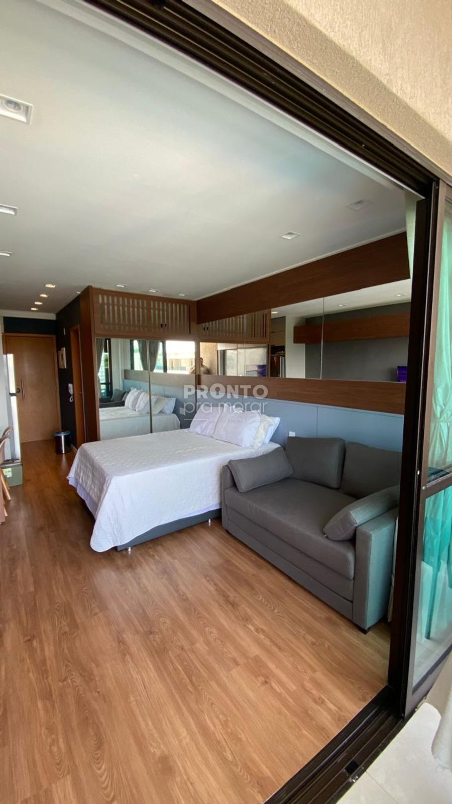 Apartamento com 1 quarto em Muro Alto - Wallace Pinto Corretor