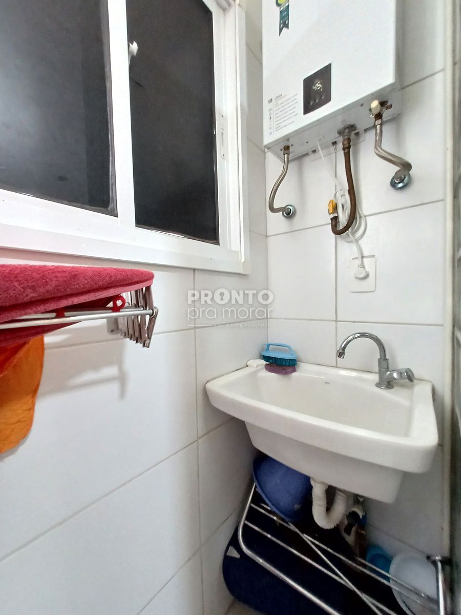 Apartamento com 2 quartos em Muro Alto - Wallace Pinto Corretor