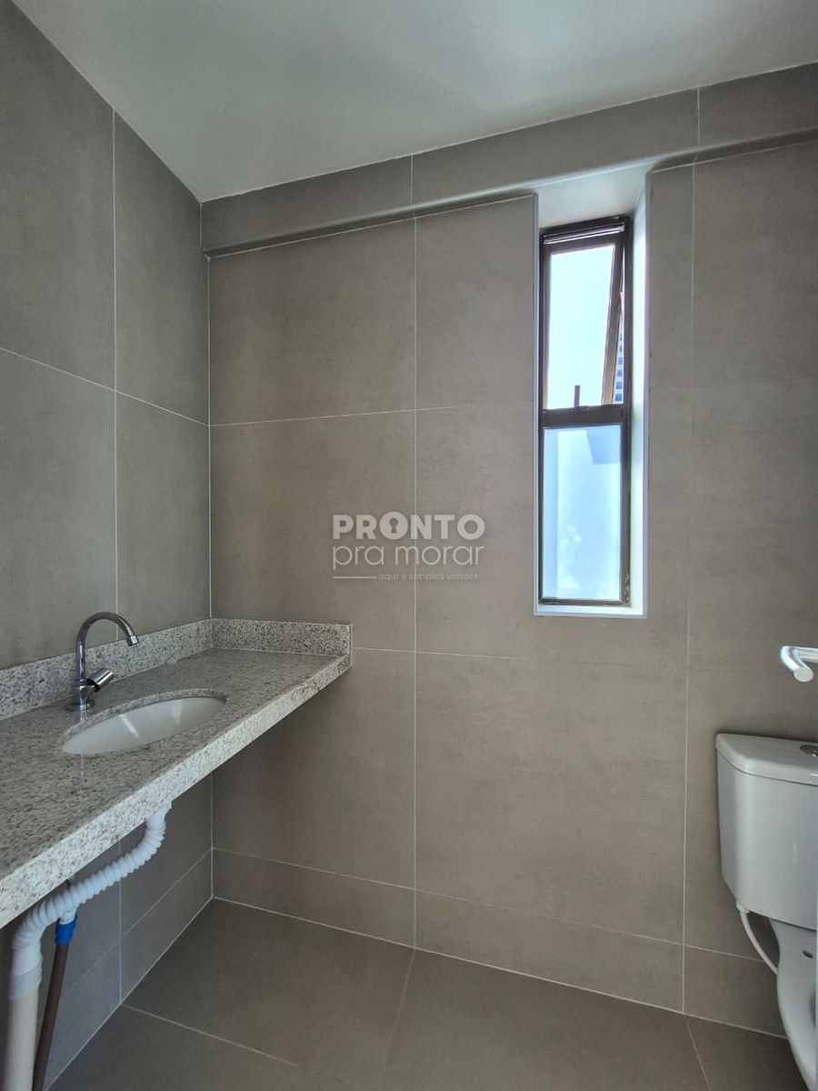 Flat com 1 quarto em Torre - Wallace Pinto Corretor