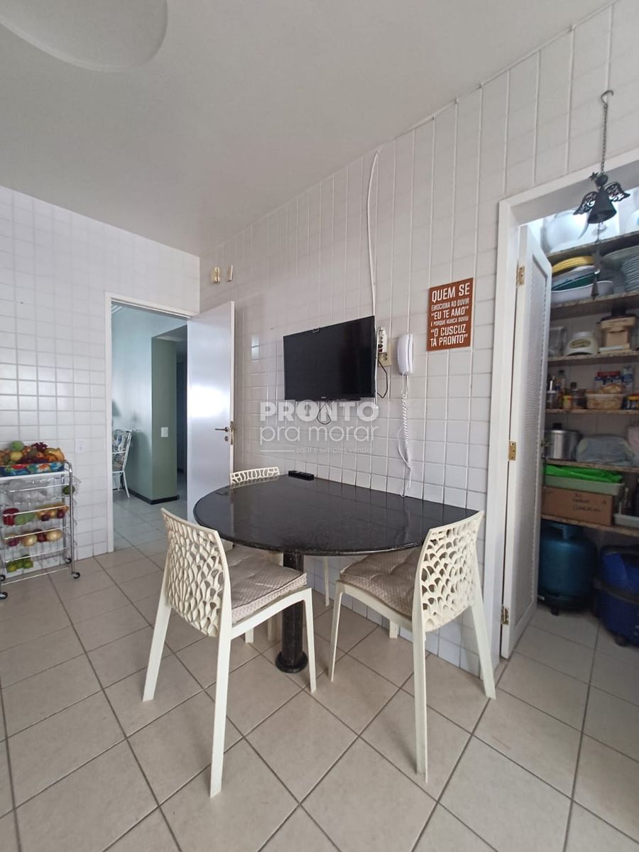 Apartamento com 3 quartos em Candeias - Wallace Pinto Corretor