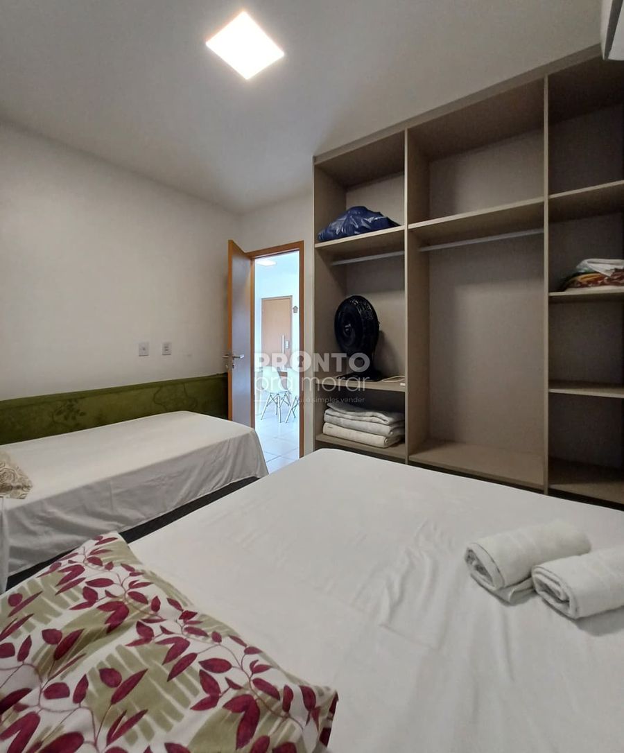 Apartamento com 2 quartos em Muro Alto - Wallace Pinto Corretor