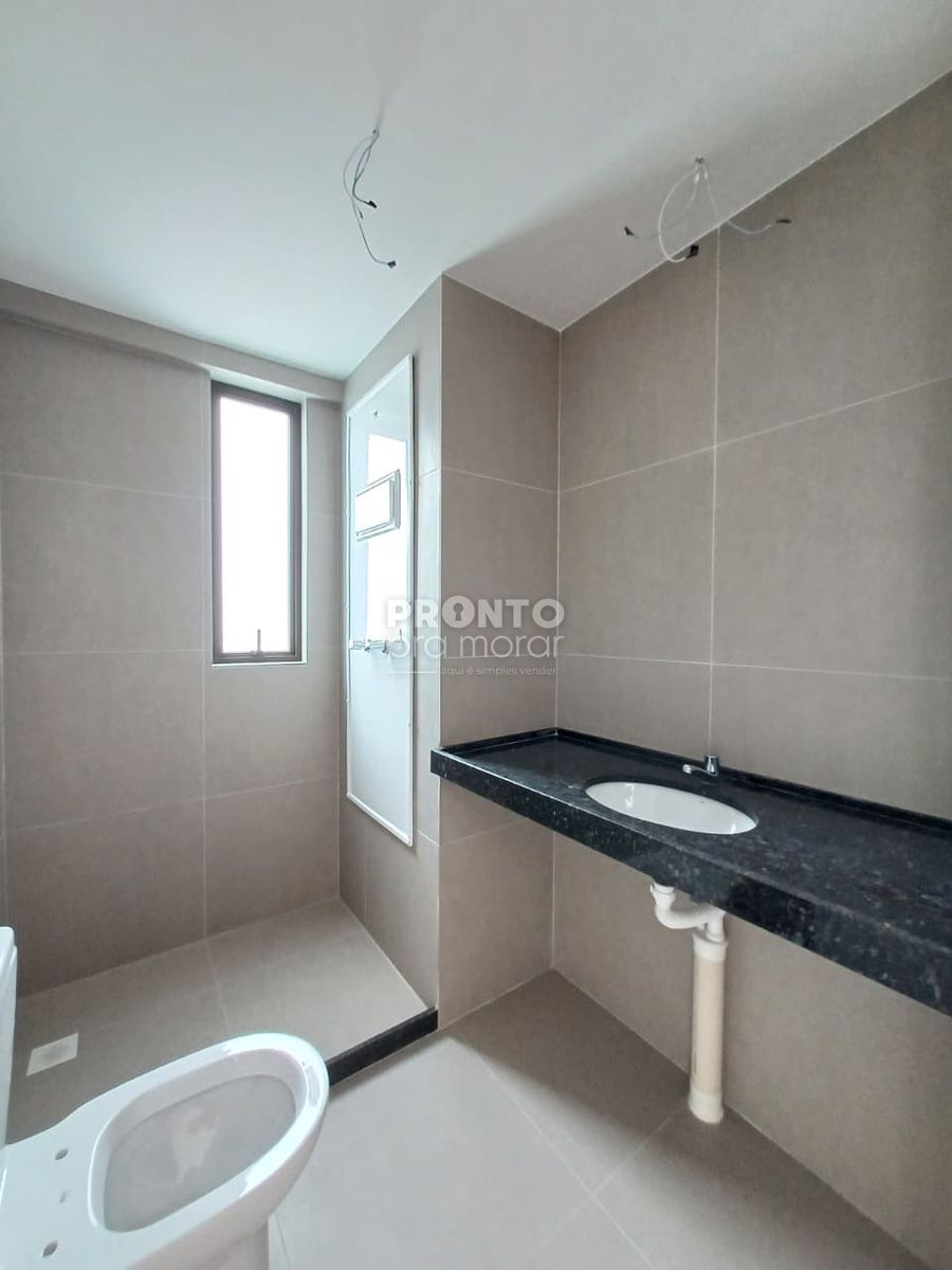 Flat com 1 quarto em Casa Forte - Wallace Pinto Corretor