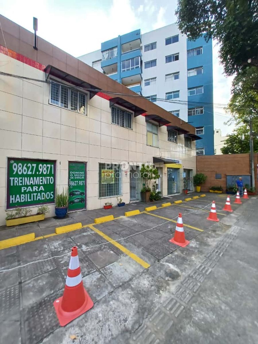 Prédio/Edifício Inteiro em Espinheiro - Wallace Pinto Corretor