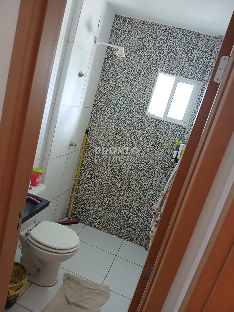 Apartamento com 2 quartos em Pau Amarelo - Wallace Pinto Corretor