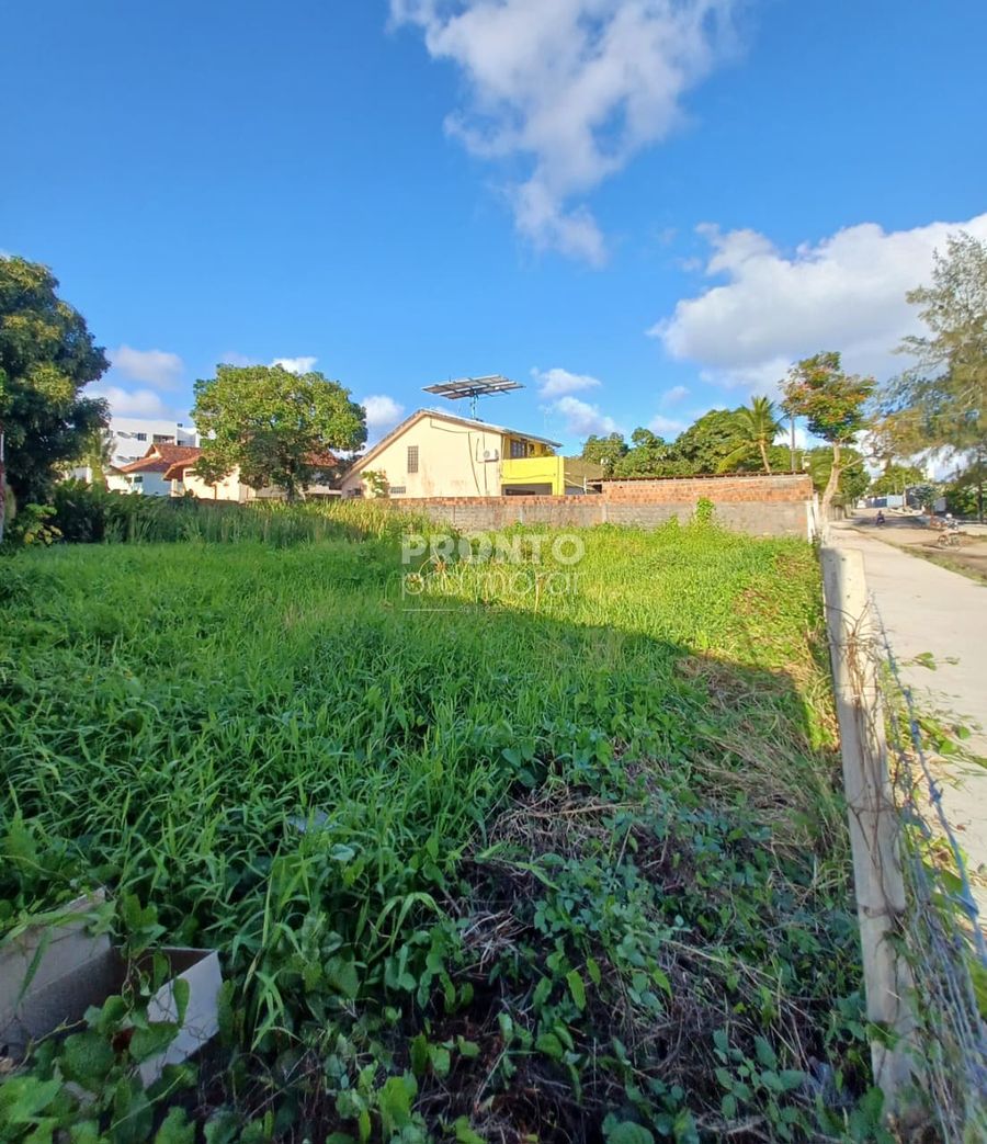 Lote/Terreno/Condomínio em Candeias - Wallace Pinto Corretor