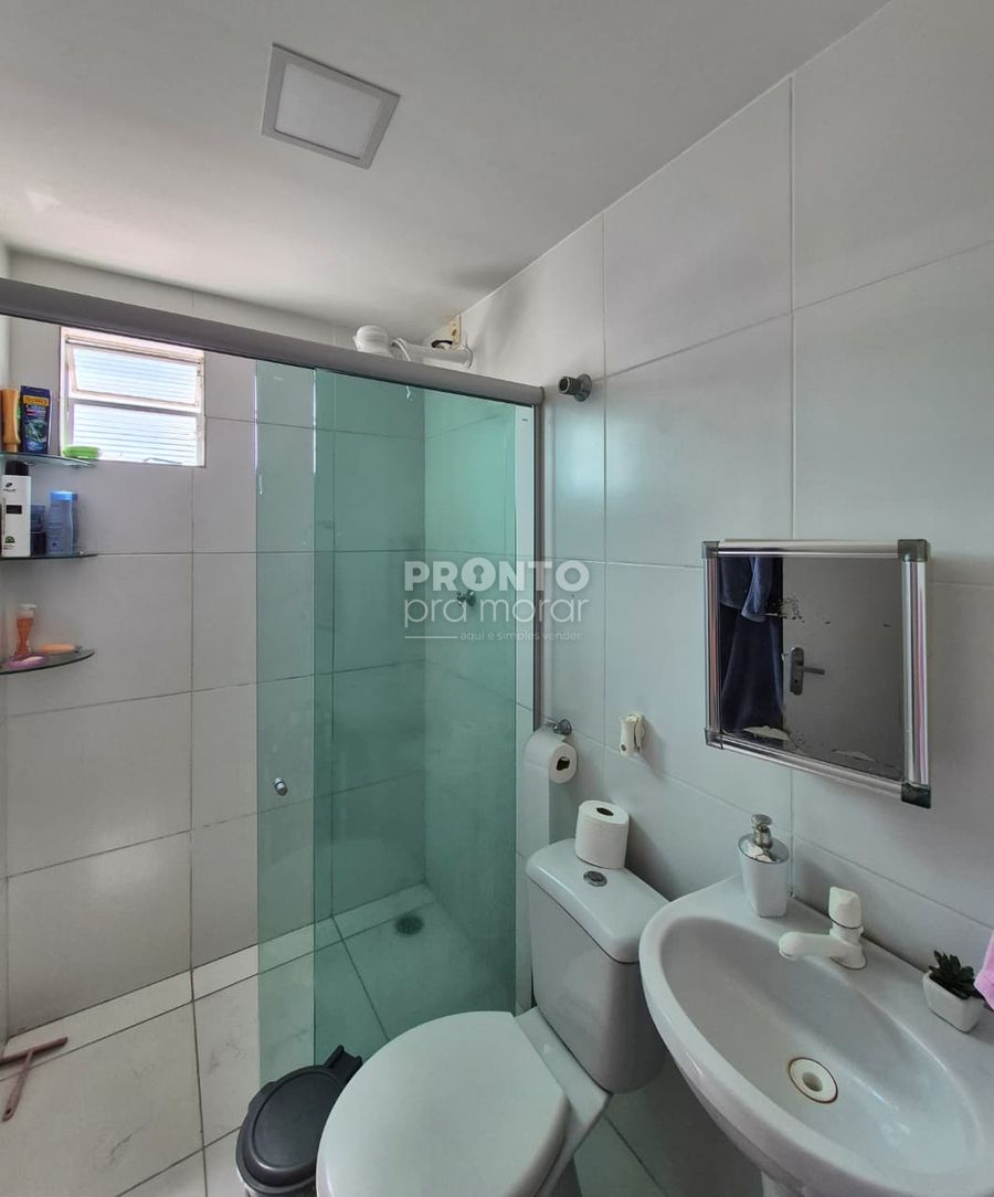 Apartamento com 2 quartos em Candeias - Wallace Pinto Corretor