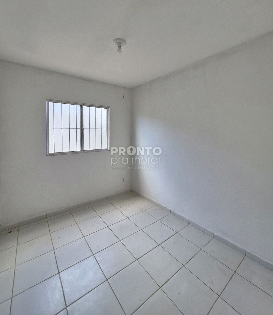 Casa com 2 quartos em Pau Amarelo - Wallace Pinto Corretor