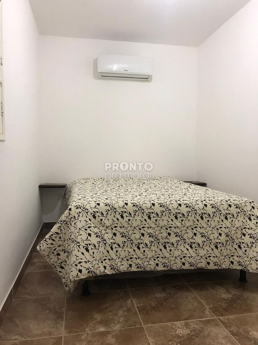 Casa, 7 quartos, 232 m² - Foto 2