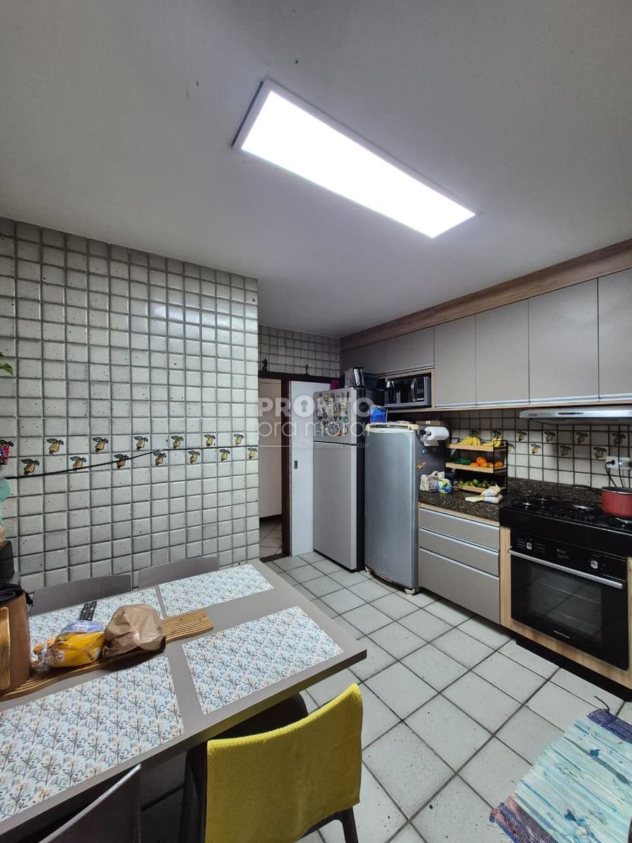 Casa, 3 quartos, 231 m² - Foto 4