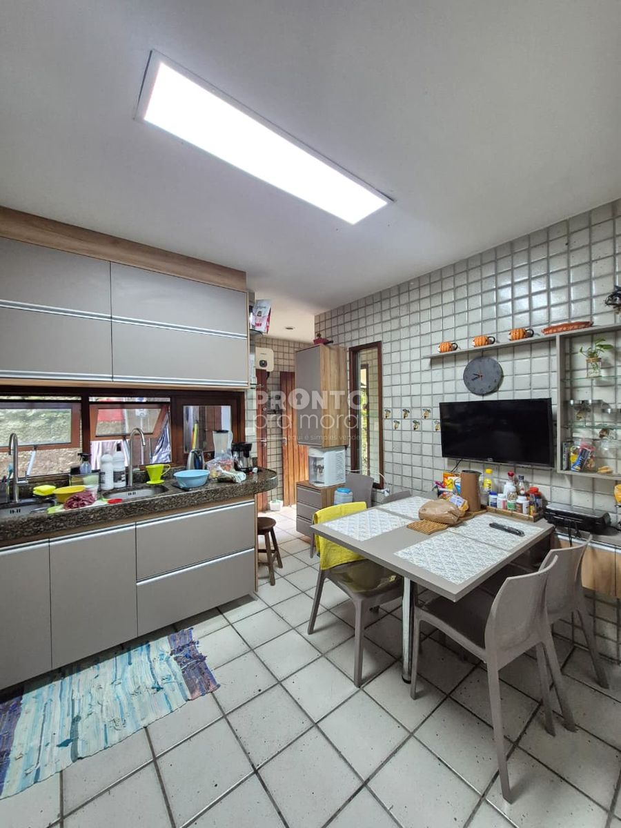 Casa, 3 quartos, 231 m² - Foto 24